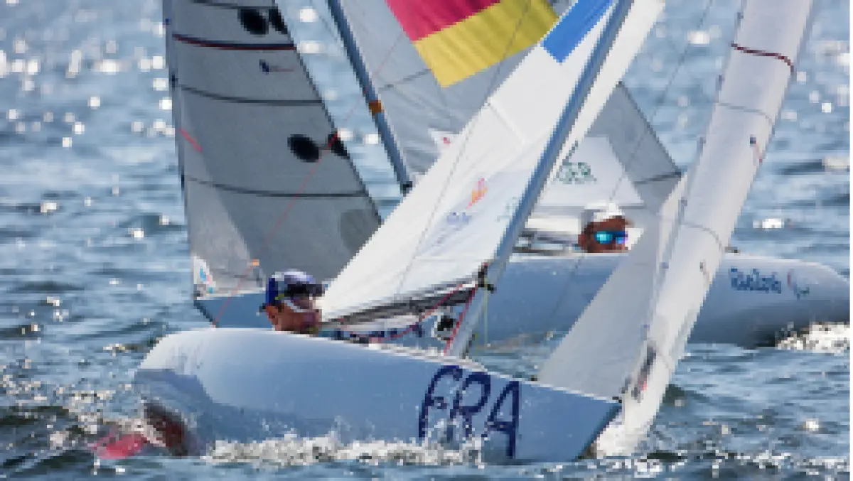 Para Sailing